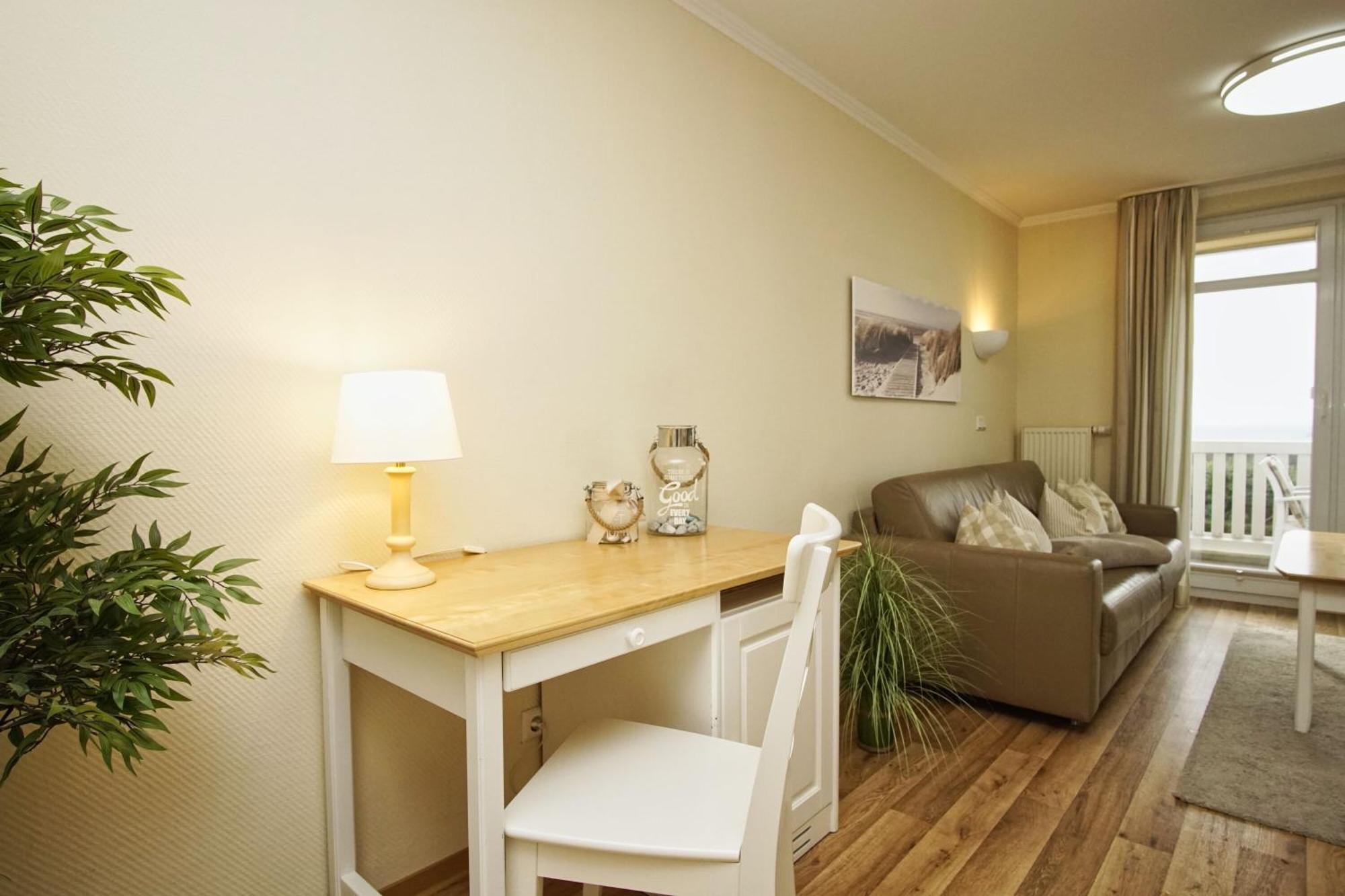 Mit Meerblick Und Balkon, Gratis Nutzung Vom Ahoi Erlebnisbad Und Sauna In Sellin - Meeresblick Fewo 38 奥斯特巴德·哥伦 外观 照片